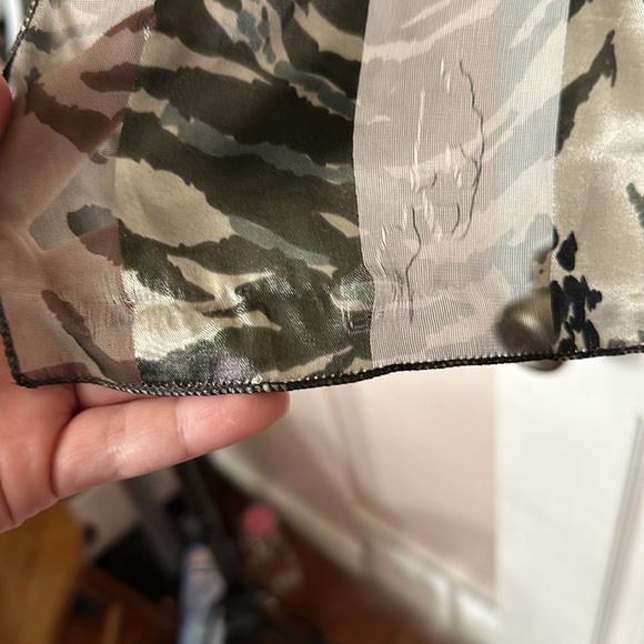 Animal print scarf - Picture 4 of 5